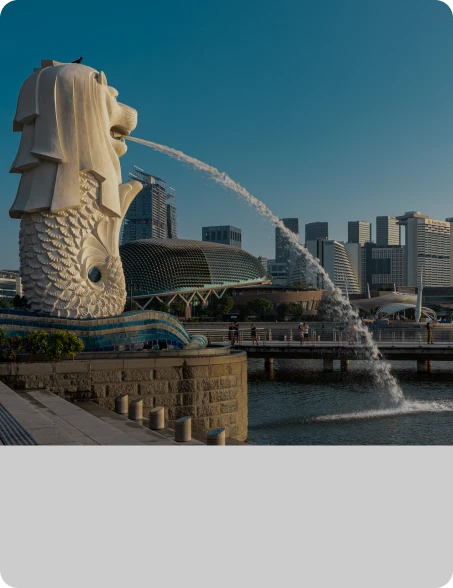 Singapore Merlion statue and city skyline representing Plexus Freight's Singapore freight route